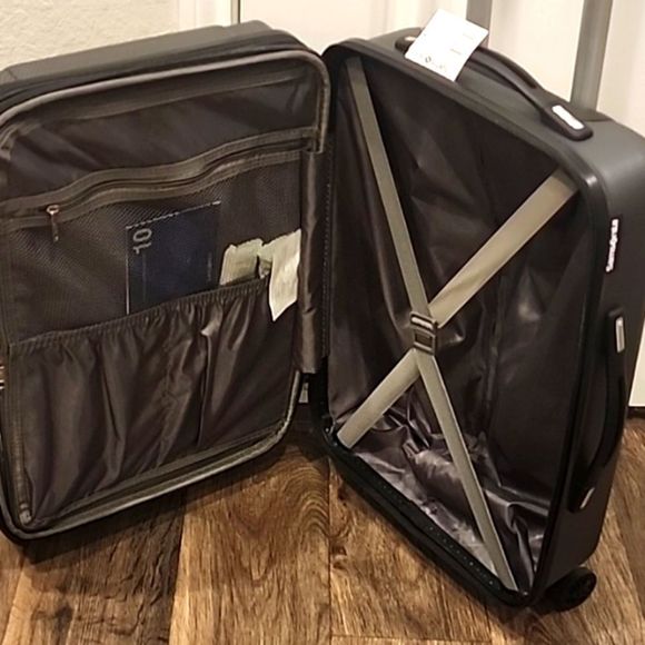 Samsonite Ashurst 20" Hard Side Spinner Luggage- Steel Grey - Picture 11 of 13